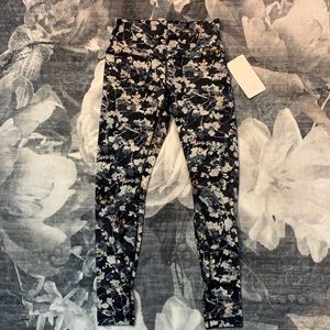 Lululemon Wunder Under HR Tight*F - NWT